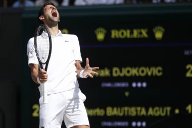 NIJE MOGLA VIŠE DA ĆUTI: Halep konačno otkrila zašto je odbila Novaka!