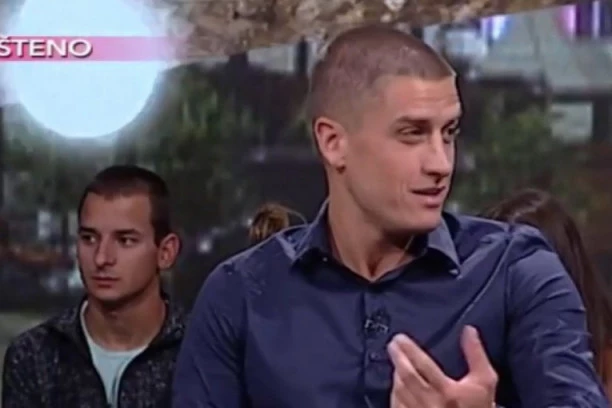 (VIDEO 18+) David Dragojević kao od majke rođen: Pokazao čime raspolaže, SVE se jasno vidi!