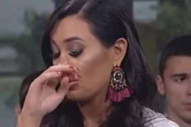 Slomila se: Ana plakala dok ju je vređala Davidova majka!