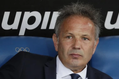 PONOVO ĆE OSVANUTI NA NASLOVNIM STRANAMA: Miha želeo da RASTURI celu svlačionicu!