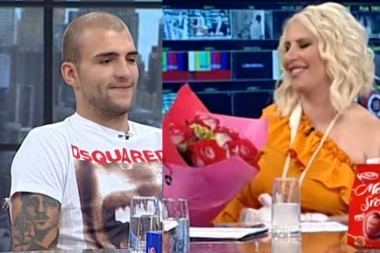 Sve rasplakao: Veljko doneo Dei buket ruža, a onda joj je uputio najdivnije reči!