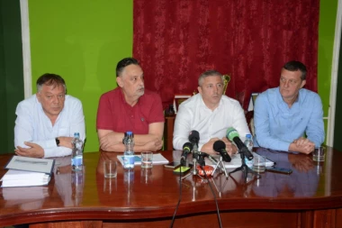Kokeza i čelnici FSS u Zaječaru: Niče novi stadion - Investicija 17 miliona evra