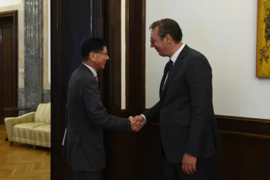 Vučić u oktobru na ceremoniji krunisanja japanskog cara