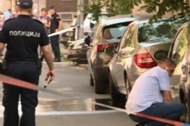 Skinuo kacigu, pa izrešetao direktorku banke! Očevici zgranuti prizorom na Zvezdari: Čuli smo pucnjavu i jauk žene