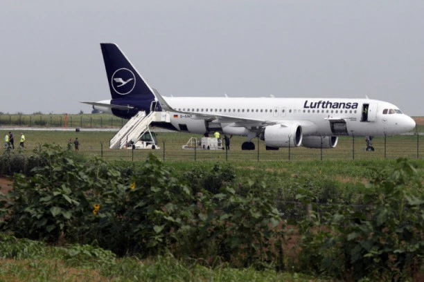 NA ISTOKU NIŠTA NOVO: Avio-kompanija donela važnu odluku, TURISTI su ovo čekali da čuju