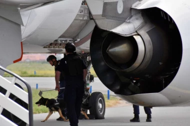 NA LETU ZA BEOGRAD DOJAVA O BOMBI: Avion ostao u Cirihu zbog provere, polazak otkazan!