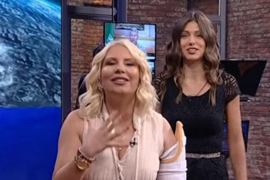 (VIDEO) Dea vrisnula od sreće u programu uživo: Ovakvo iznenađenje nije očekivala!