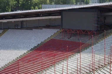 Postavljen novi semafor na Marakani!