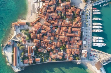 BUDVA, LJUBAV KOJA TRAJE