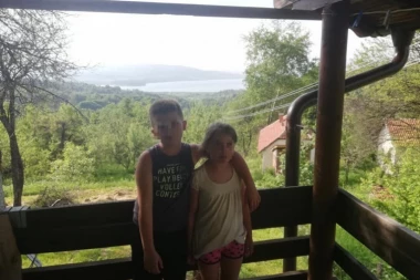 Udes kod Velike Plane! Srce anđela nije izdržalo: Natalija (8) preminula sedam dana nakon brata Vasilija