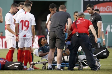 (VIDEO) Kada se prijateljski meč otme kontorli: Strašan start