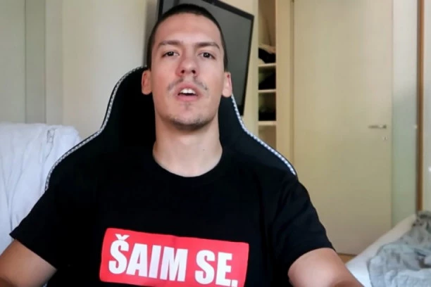 Potresan prizor, ali on se ne da: Objavljena prva fotografija jutjubera Baka Praseta iz bolnice!