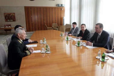 Harčenko doneo Vučiću Putinovo pismo