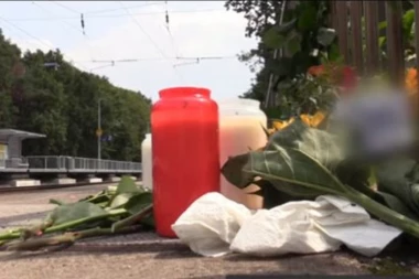 TEŠKA NESREĆA KOD BEČA! Voz iskočio iz šina: Ima poginulih i povređenih