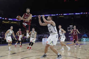 Crno-beli sve jači: Partizan doveo reprezentativca Letonije!