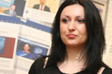 DOBRODOŠAO U KLUB HRKALOVIĆ-KOKEZA! Šefica informativne službe SNS oštro kritikovala Đilasa