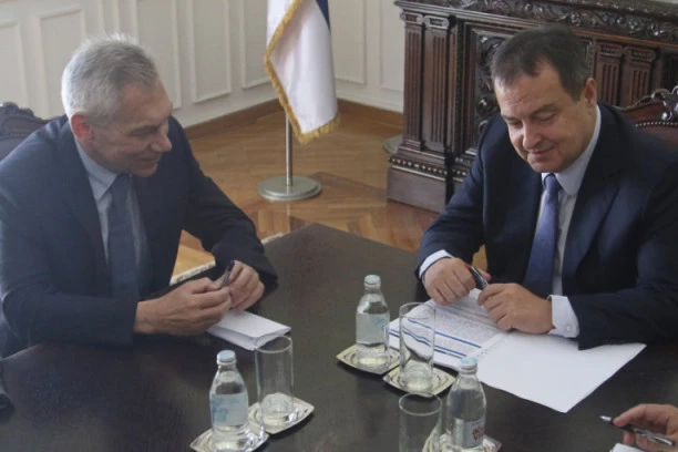 UPRAVO SAOPŠTENO: Važne informacije o referendumu 16. januara, UKLJUČENA I RUSIJA!