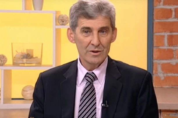 OD NAS SE OČEKUJE DA PUCAMO SEBI U NOGU! Ekonomista Ljubodrag Savić ocenjuje da Srbija trpi do sad neviđene pritiske