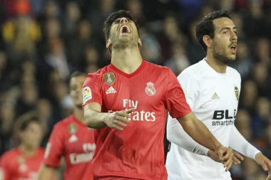 (VIDEO) Kraj sezone? Asensio u suzama napustio teren!