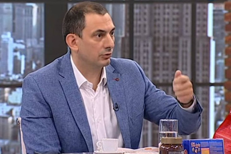 Lađević: Opozicija je frustrirana jer nema politički program i zato što većina građana podržava Aleksandra Vučića!