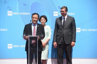 Vučić na polaganju kamena temeljca u Železari: Smederevo je moja ljubav i moj posao