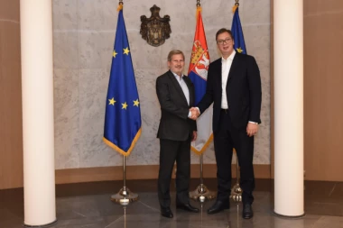 (FOTO) Hanova poruka da je sastanak sa Vučićem protekao dobro: Predsednik Srbije ga retvitovao!