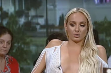 Nina Đogani van sebe: Vršnjaci joj pokazivali Lunine PORNO AKCIJE, ona doživela napad panike!