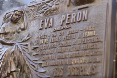 (VIDEO) Ovo je najluksuznije groblje na svetu! Legende govore da duh pokojnika tumara mestom, još uvek se čuje zveckanje ključeva