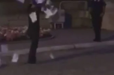 (VIDEO) Skandal! Divljaci ispred Predsednistva: Đilasu, Jeremiću i Obradoviću pukli protesti, opet pokazali nasilje i mržnju