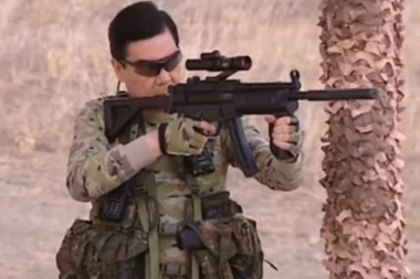 (VIDEO) TURKMENATOR: Lider Turkmenistana u ulozi Švarcenegera