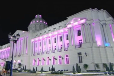 Uletela u studio i prekinila emisiju: Zadrugarka brutalno oplela po voditeljima!