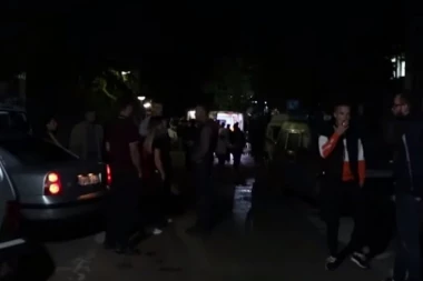 Saobraćajka na Konjarniku: Jedan automobil se prevrnuo, Hitna pomoć nije intervenisala