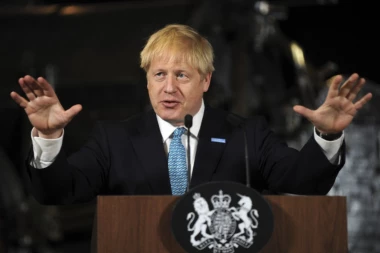 Boris Džonson otkrio šta misli o odlasku princa Harija i Megan Markl