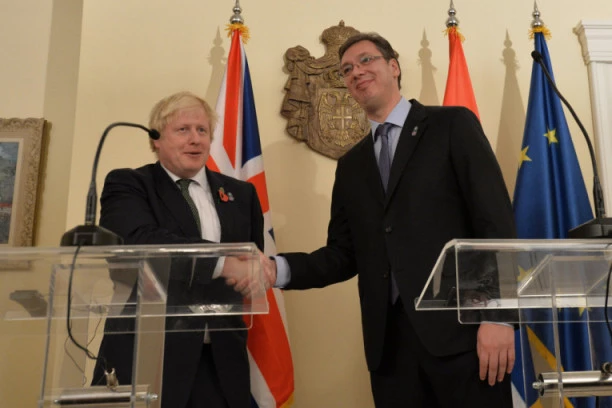 Vučić poslao snažnu poruku podrške Borisu Džonsonu!