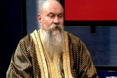 (VIDEO) KU*VE VENČANE KUM NEK PIJAN IZLJUBI i ostali POGREŠNO ispevani stihovi velikih hitova