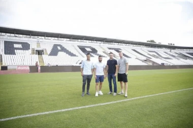 Odlični uslovi: Nova trava u Humskoj!