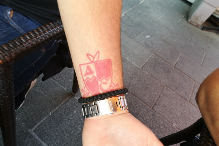 A tu je i jedna Zvezdina