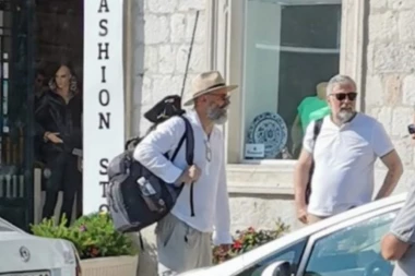 Vladika Grigorije letuje u Hrvatskoj!