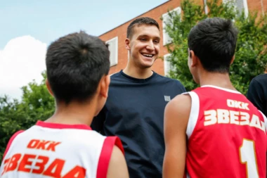 Zvezdini klinci se šalili sa Bogdanom: Neko nam je rekao da navijaš za Zvezdu!