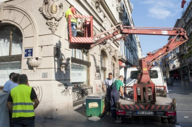 Grad konačno uvodi red: Nelegalno prikačenima na struju isečeni kablovi