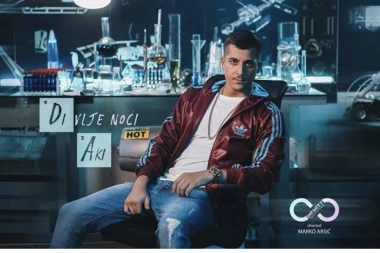 Miljenik tinejdžerki ponovo u rijalitiju: Aki Marković ulazi u "Zadrugu 3"!