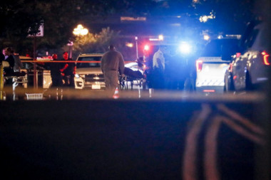 STRAVIČAN MASAKR U KALIFORNIJI: Ubijeno 6 ljudi, među njima majka i beba