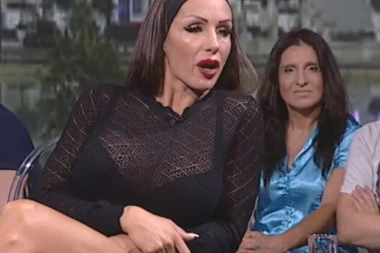 LJUBA ZAGRMELA: To što mi PRETITE I DR*ATE uz to, dovešće vam policiju na vrata!