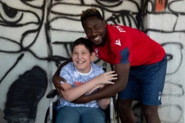 (VIDEO) Zvezda je emocija: Mali Srećko upoznao Boaćija i poželeo sreću protiv Kopenhagena!