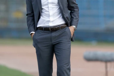 VUKIĆEVIĆ RADI  ZA KOLJAČE SRBA