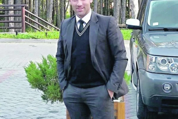 VOJKAN KRSTIĆ BEŽI OD TUŽIOCA: Vlasnik "Elita gradnje" izbegava odlazak u Palatu pravde