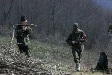 ŠIPTARI HOĆE DA DRŽE SRBE NA NIŠANU! Albanci grade vojnu bazu iznad Severne Mitrovice