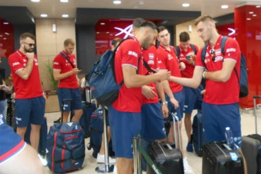 Odbojkaši Srbije iz Barija gledaju ka Tokiju!