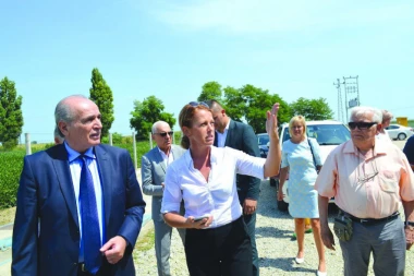 KRKOBABIĆ U POSETI JUŽNOBAČKOM OKRUGU: Zlatno zrno zlata vredno