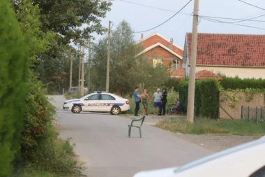 (FOTO) DETALJI UŽASA U SURČINU: Bojan hteo da ubije ženu, majku i decu?! Komšije u šoku, ne mogu da poveruju šta se dogodilo!